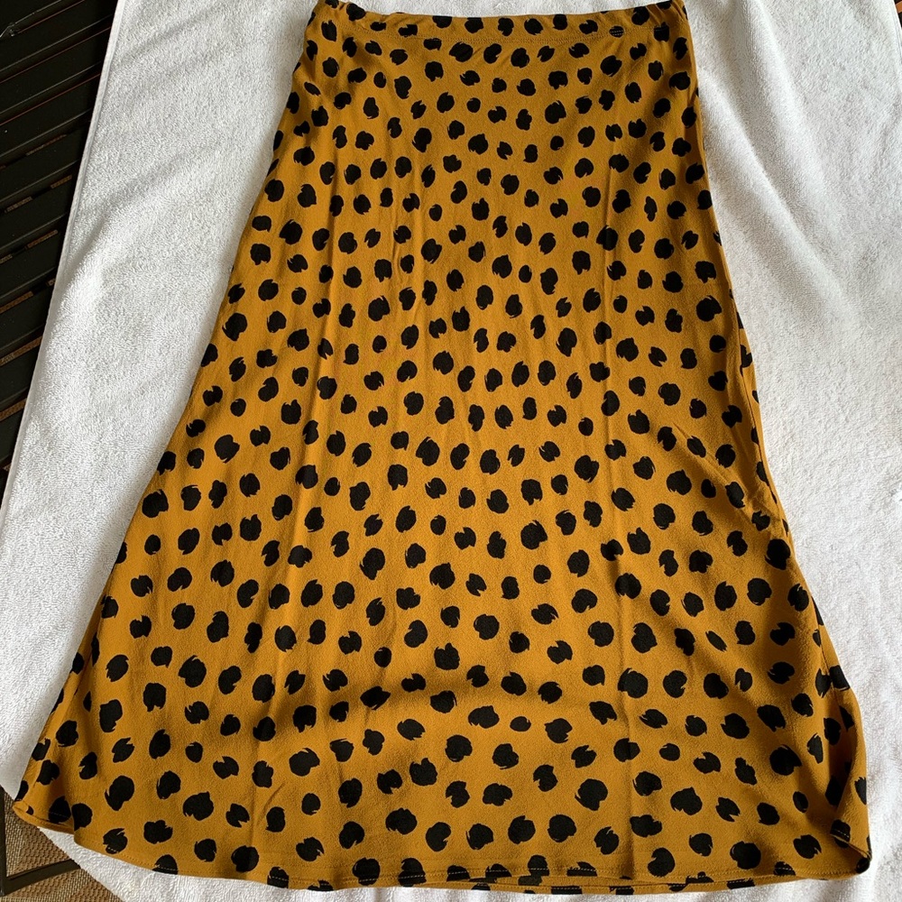Madewell midi slip skirt in painted spots.